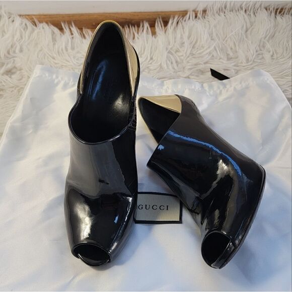 Gucci Black Leather Peep Toe Stiletto 7 - Picture 1 of 12